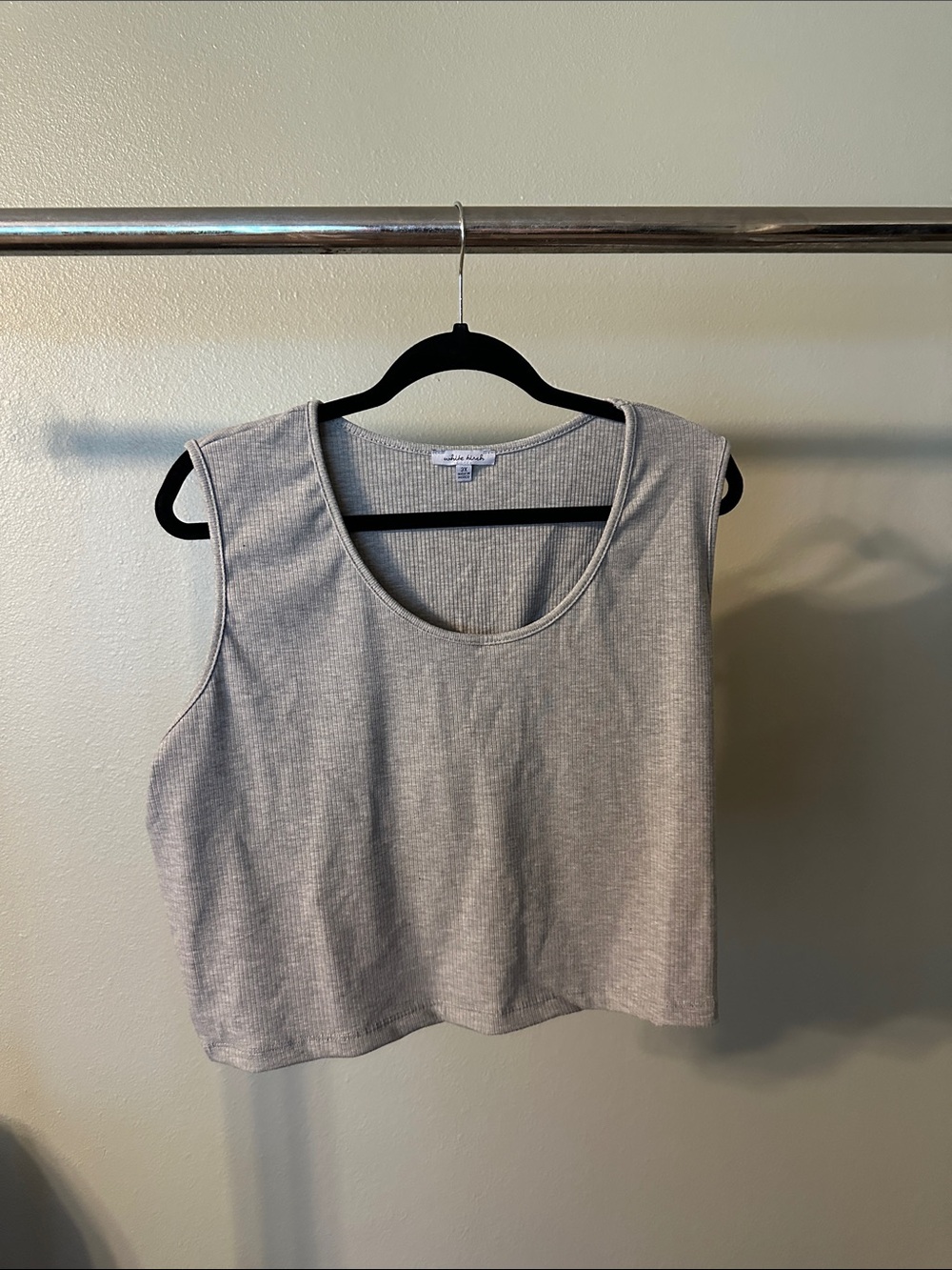 white birch Light Gray Ribbed Scoop-Neck Crop Tank. Never worn. New